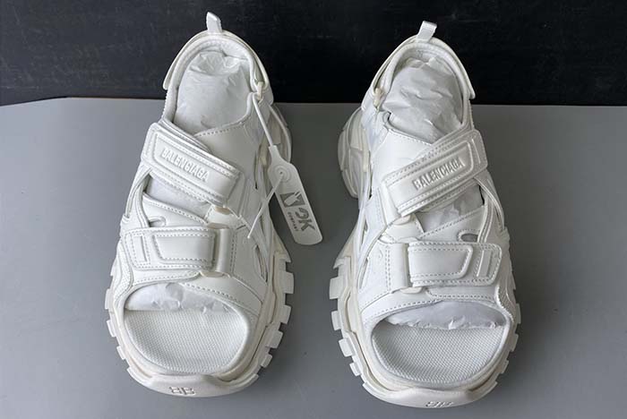 Ba*len*cia*ga track sandal 617543-w2cc1-9000