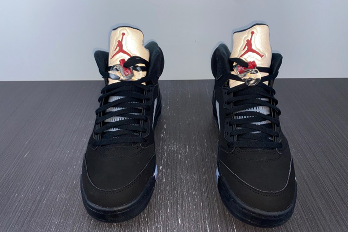 Air Jordan 5 Retro Black Metallic  845035-003