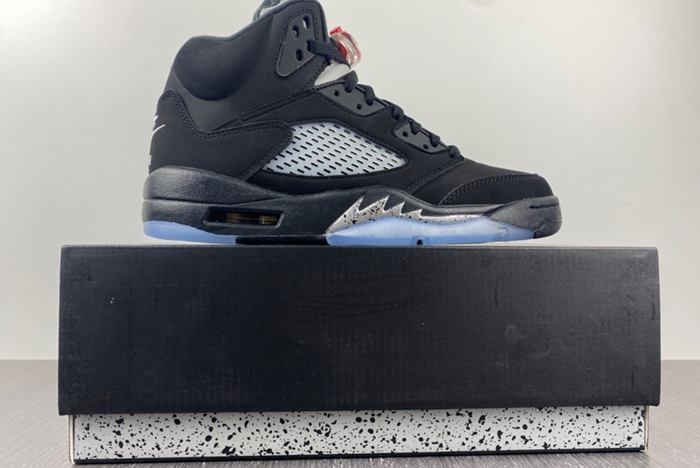 Air Jordan 5 Retro Black Metallic  845035-003