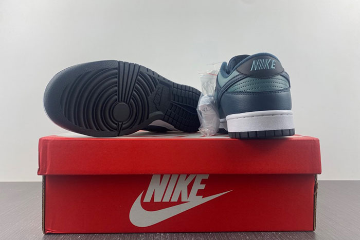 Nike Dunk Low Retro Armory Navy  DR9705-300