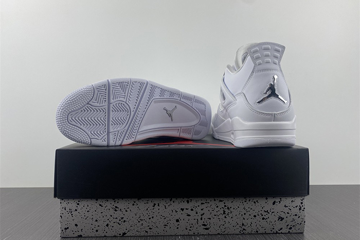 Air Jordan 4 Retro “Pure Money”  308497-100