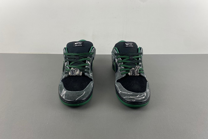 There Skateboards x Nike SB Dunk Low  HF7743-001