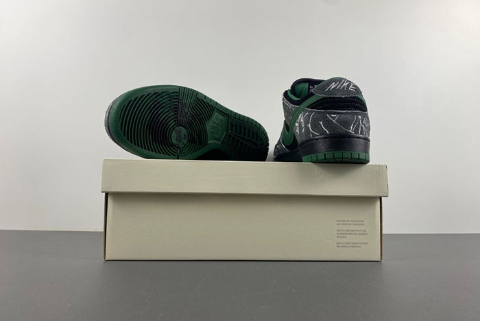 There Skateboards x Nike SB Dunk Low  HF7743-001